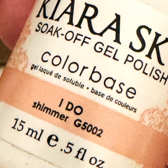 Kiara Sky soak off gel 

Color base nail lacquer in the color I do pink  shimmer - Picture 5 of 8